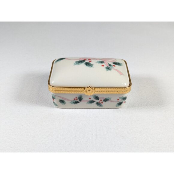 Vintage MIKASA Ribbon Holly porcelain trinket box, lidded jewelry storage box - Picture 4 of 9
